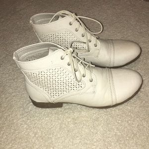 Cute casual boots, perfect fall booties